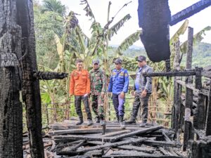 Lupa Padamkan Tungku, Rumah Lansia di Ciamis Ludes Terbakar