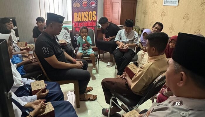 Satresnarkoba Polres Banjar Berbagi Kebahagiaan Bersama Anak Yatim