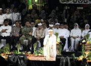 Safari Budaya KDM Diguyur Hujan, Warga Kota Banjar Tetap Penuhi Taman Kota