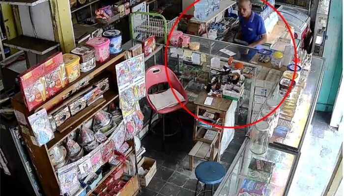 Aksi Maling Gasak Ponsel dan Uang di Banjar Terekam CCTV