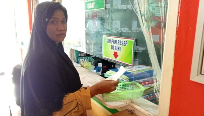 Petugas Medis Lakukan Pendataan Lansia Ciamis yang Hidup di Rumah Tidak Layak Huni