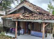 Dimakan Usia, Atap Rumah Lansia di Kota Banjar Ambruk