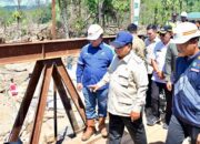 Presiden Prabowo Tinjau Jembatan Bailey dan Posko Kesehatan di Tapanuli Selatan