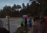 Debit Sungai Naik Drastis, Tanggul di Ciamis Jebol