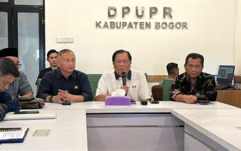 Jelang Lebaran, Pemkab Bogor dan BBWS Percepat Perbaikan Jalan Mengker–Sukadamai