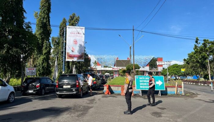 Pantai Pangandaran Dipadati Wisatawan, Polisi Kedepankan Pengamanan Humanis