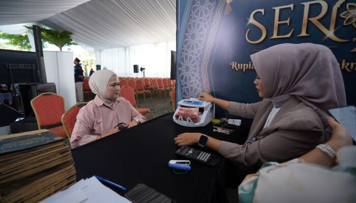 Jelang Lebaran, Warga Priangan Timur Mulai Tukar Uang Lembaran Baru