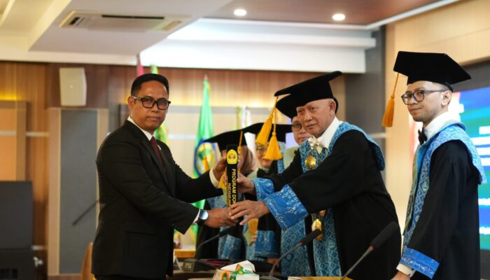 Hakim Tinggi Pengadilan Militer II Jakarta Sukses Jalani Sidang Doktor