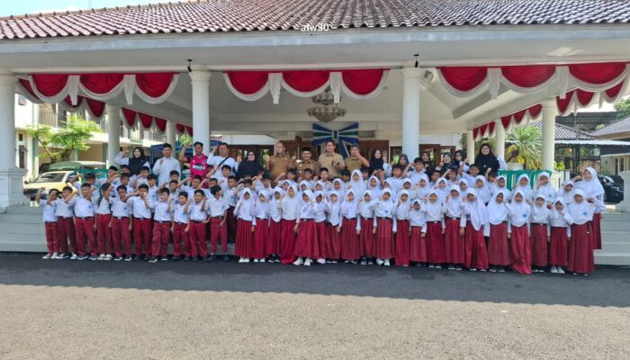 Mengenal Pemerintahan, Madrasah Ibtidaiyah 2 Banjar Sambangi Pendopo