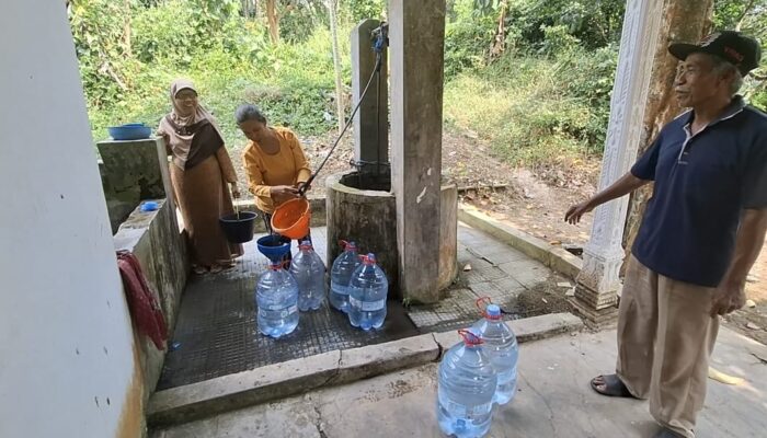 Kemarau, Ratusan Kepala Keluarga di Banjar Kekurangan Air Bersih