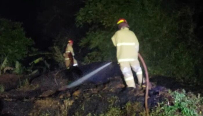 Limbah Serabut Kelapa Terbakar, Warga Ciamis Panik