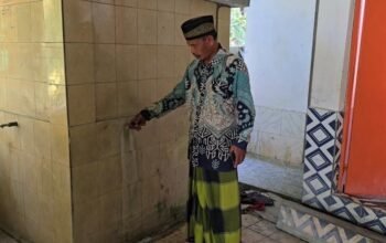 Kekeringan, DKM Masjid dan Warga di Ciamis Terpaksa Belanja Air